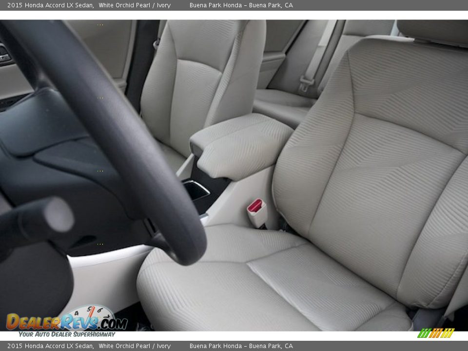 2015 Honda Accord LX Sedan White Orchid Pearl / Ivory Photo #11