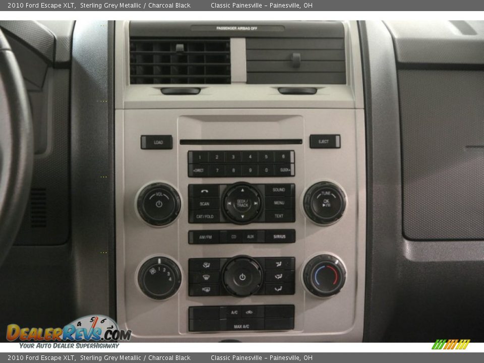 Controls of 2010 Ford Escape XLT Photo #9