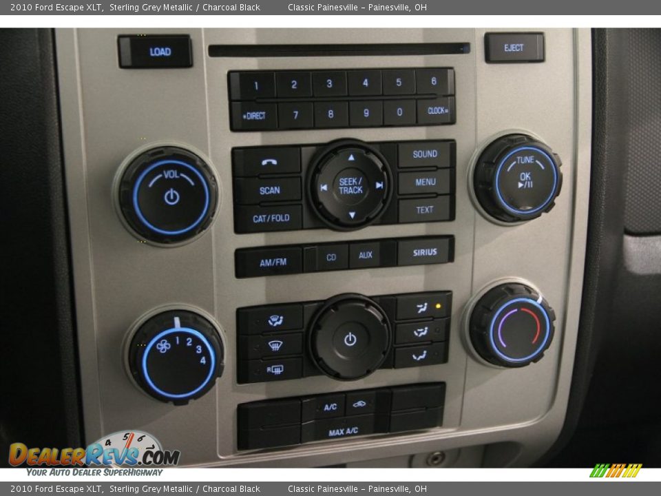 Controls of 2010 Ford Escape XLT Photo #10