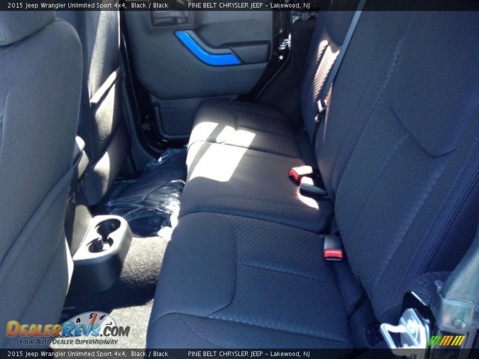 2015 Jeep Wrangler Unlimited Sport 4x4 Black / Black Photo #6