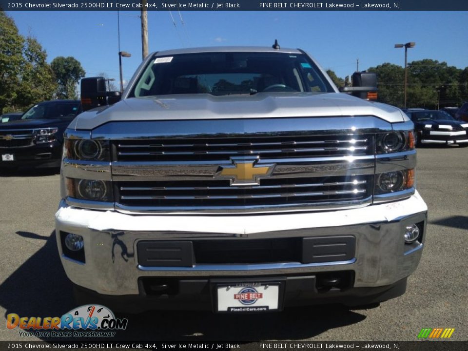 2015 Chevrolet Silverado 2500HD LT Crew Cab 4x4 Silver Ice Metallic / Jet Black Photo #2