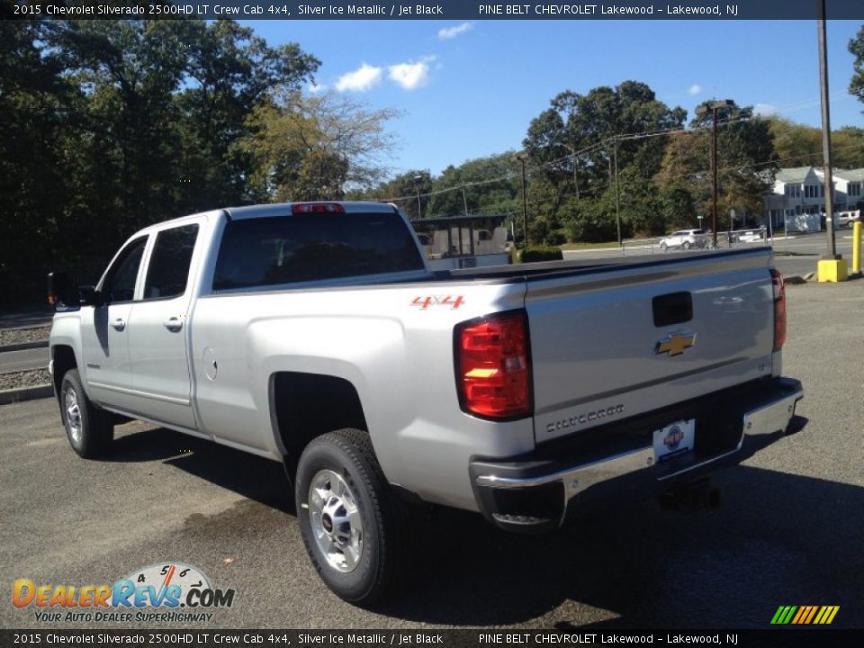 2015 Chevrolet Silverado 2500HD LT Crew Cab 4x4 Silver Ice Metallic / Jet Black Photo #4