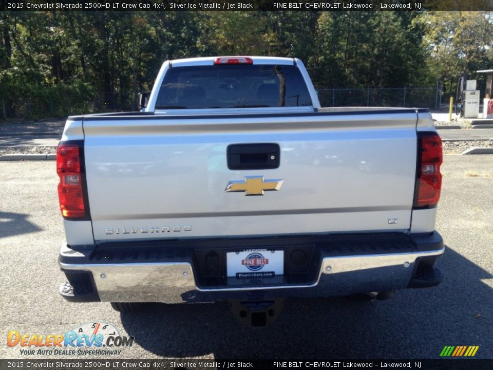 2015 Chevrolet Silverado 2500HD LT Crew Cab 4x4 Silver Ice Metallic / Jet Black Photo #5