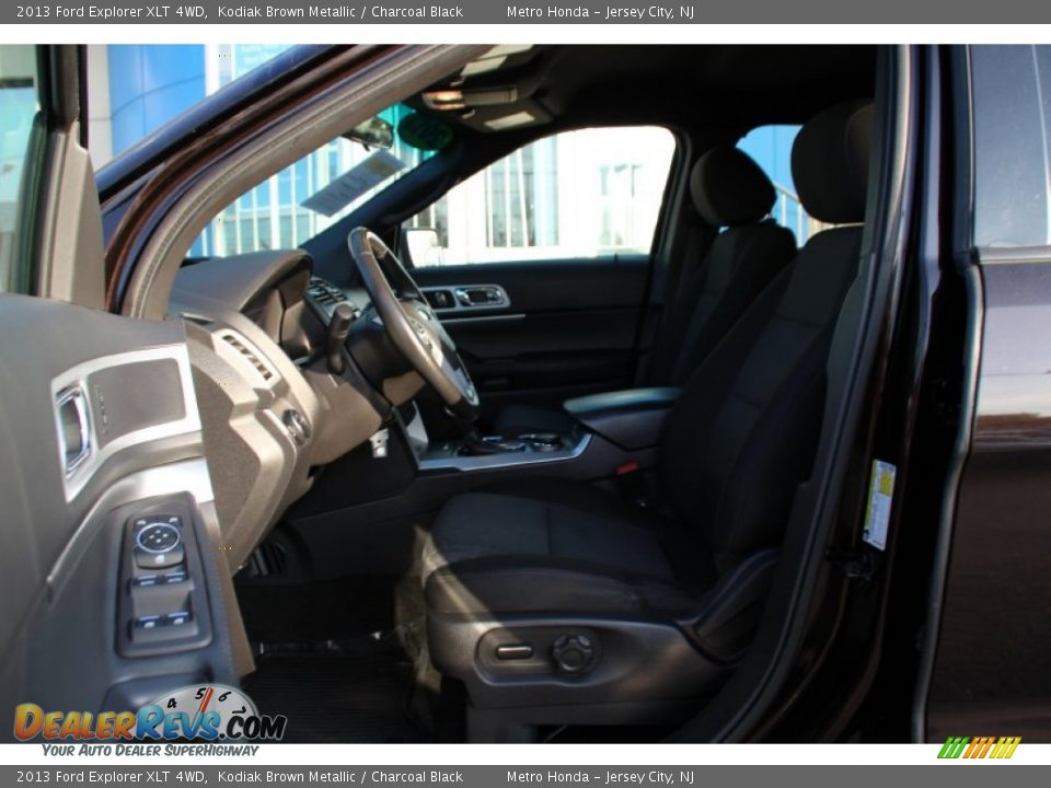 2013 Ford Explorer XLT 4WD Kodiak Brown Metallic / Charcoal Black Photo #13