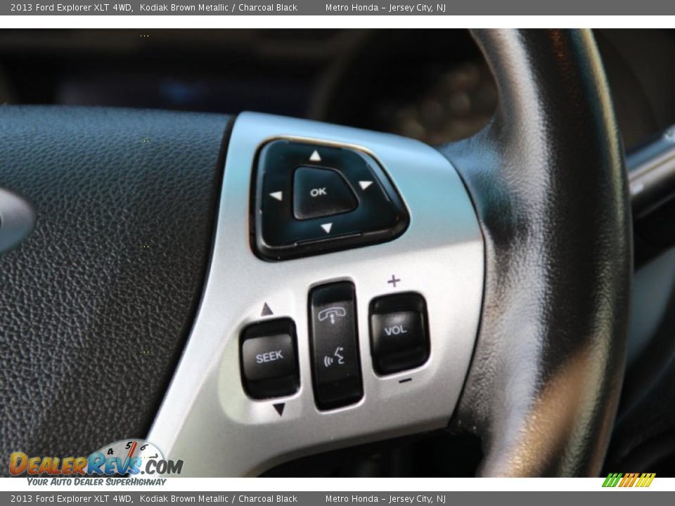 2013 Ford Explorer XLT 4WD Kodiak Brown Metallic / Charcoal Black Photo #21