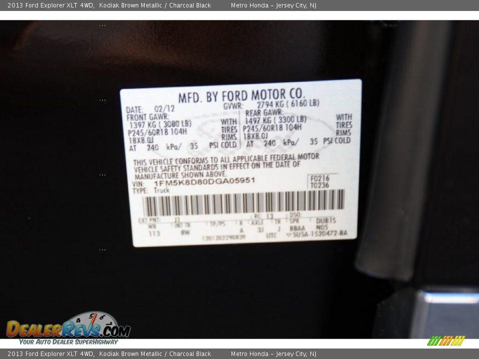 2013 Ford Explorer XLT 4WD Kodiak Brown Metallic / Charcoal Black Photo #33