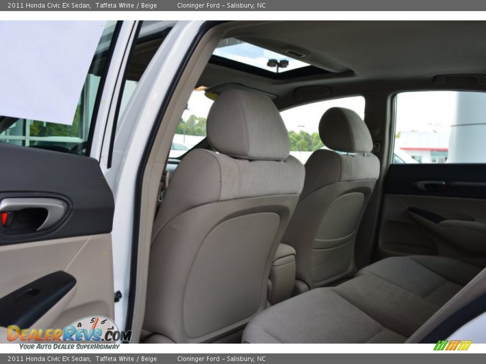 2011 Honda Civic EX Sedan Taffeta White / Beige Photo #11