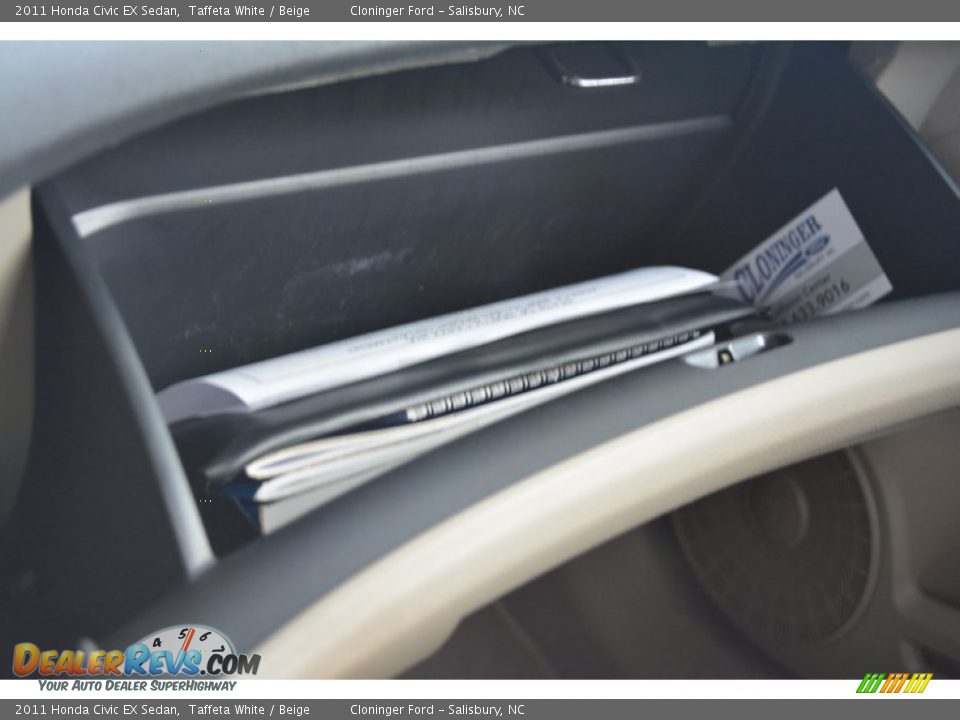 2011 Honda Civic EX Sedan Taffeta White / Beige Photo #25
