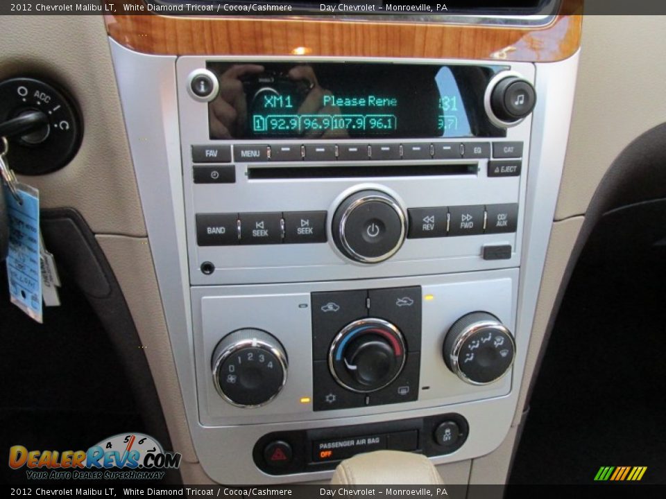 2012 Chevrolet Malibu LT White Diamond Tricoat / Cocoa/Cashmere Photo #28