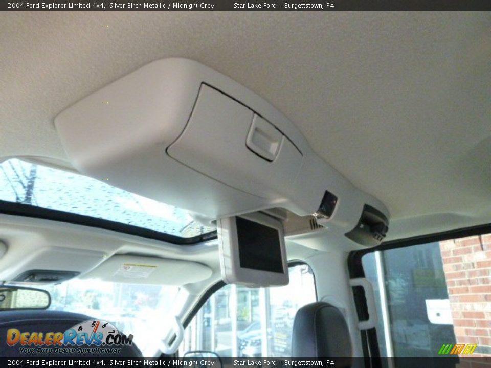 2004 Ford Explorer Limited 4x4 Silver Birch Metallic / Midnight Grey Photo #13