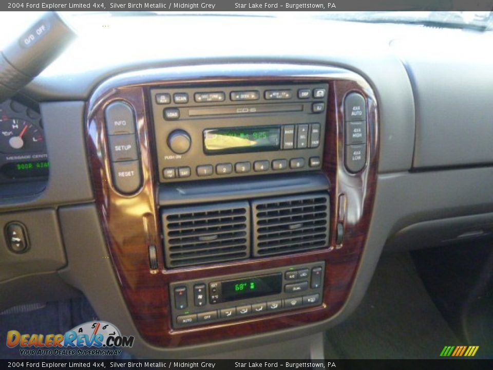 2004 Ford Explorer Limited 4x4 Silver Birch Metallic / Midnight Grey Photo #17