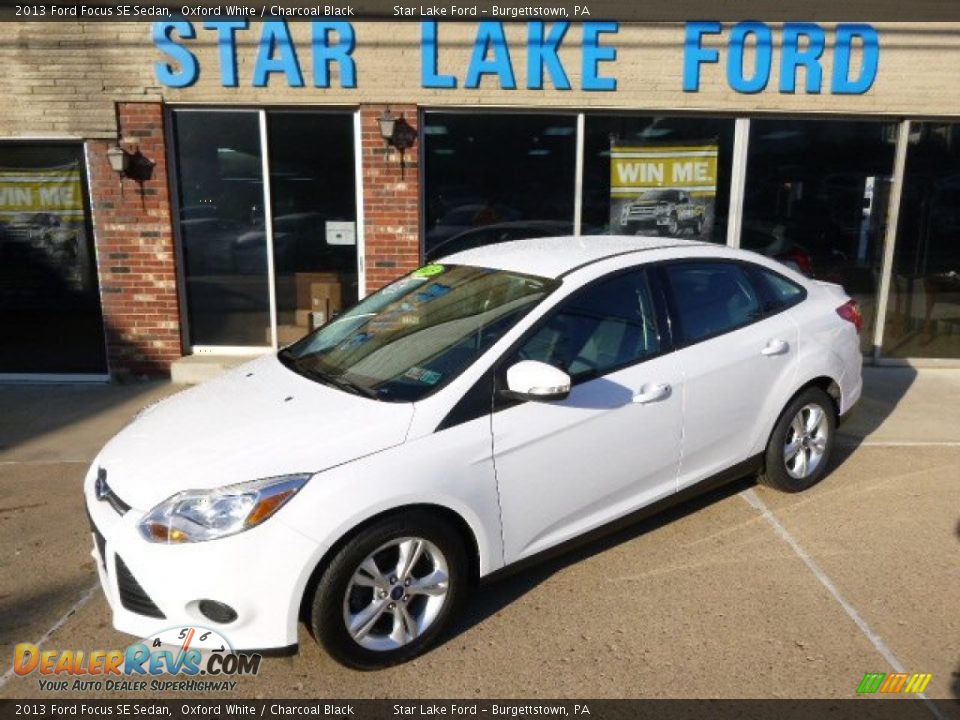 2013 Ford Focus SE Sedan Oxford White / Charcoal Black Photo #1