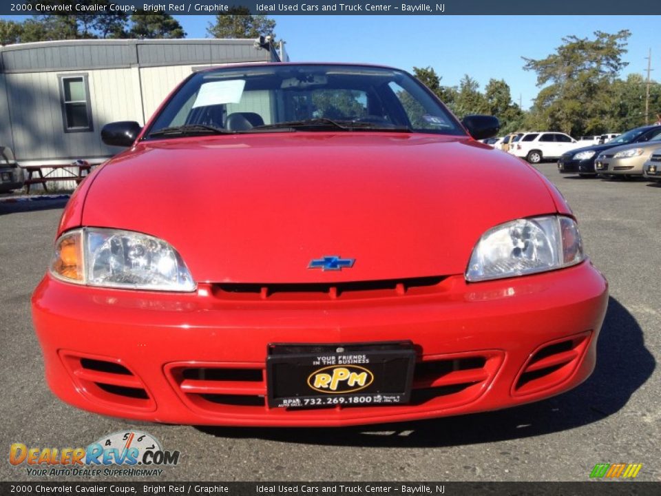 2000 Chevrolet Cavalier Coupe Bright Red / Graphite Photo #4