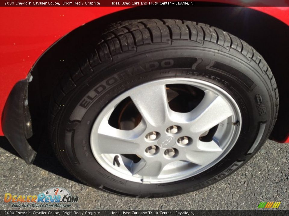 2000 Chevrolet Cavalier Coupe Bright Red / Graphite Photo #6