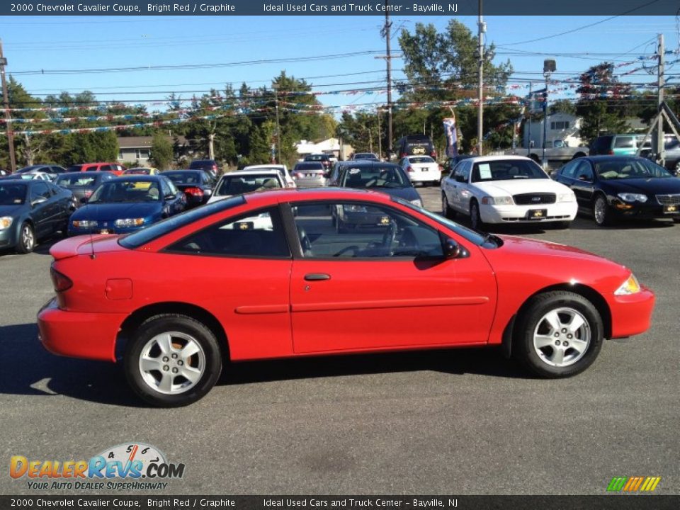 2000 Chevrolet Cavalier Coupe Bright Red / Graphite Photo #8
