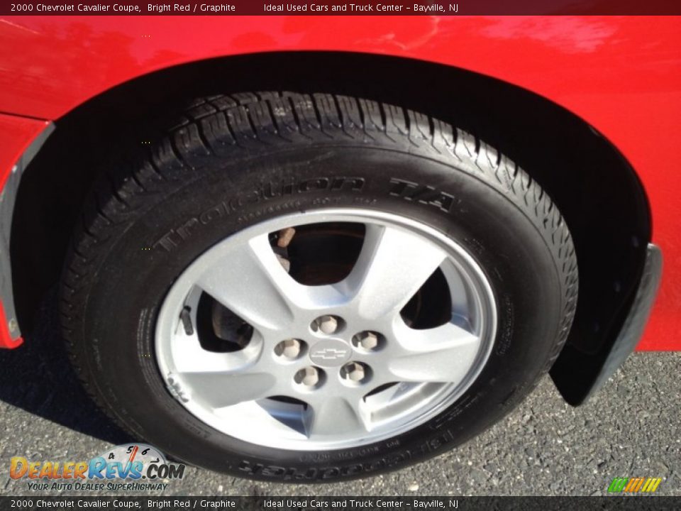 2000 Chevrolet Cavalier Coupe Bright Red / Graphite Photo #18