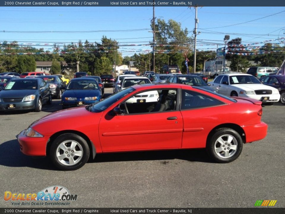 2000 Chevrolet Cavalier Coupe Bright Red / Graphite Photo #19