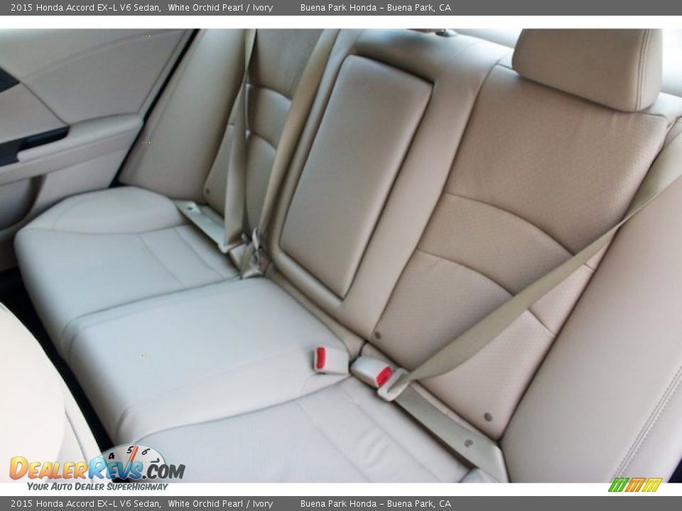 2015 Honda Accord EX-L V6 Sedan White Orchid Pearl / Ivory Photo #16