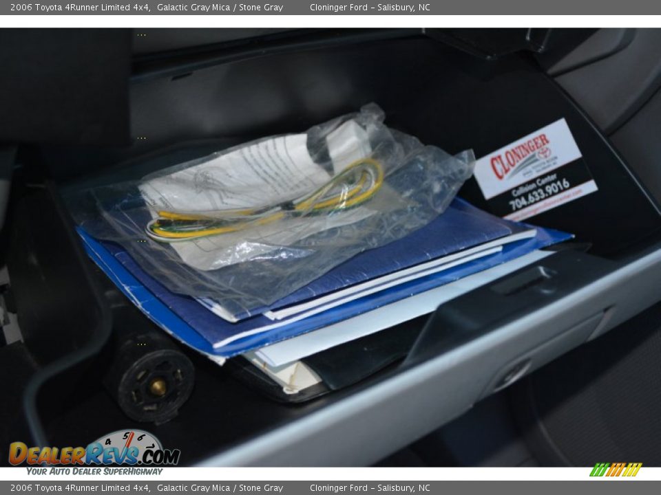 2006 Toyota 4Runner Limited 4x4 Galactic Gray Mica / Stone Gray Photo #30