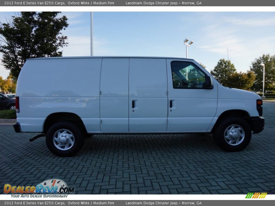 2013 Ford E Series Van E250 Cargo Oxford White / Medium Flint Photo #6