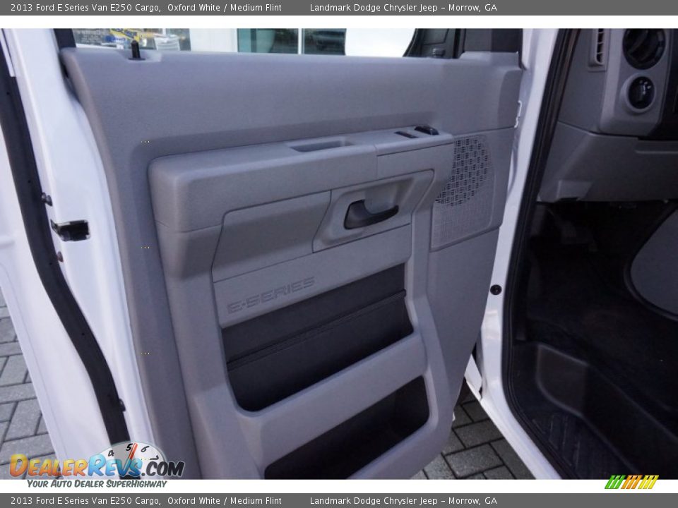 2013 Ford E Series Van E250 Cargo Oxford White / Medium Flint Photo #11