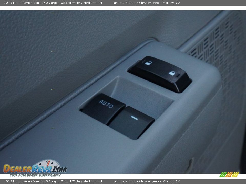 2013 Ford E Series Van E250 Cargo Oxford White / Medium Flint Photo #12