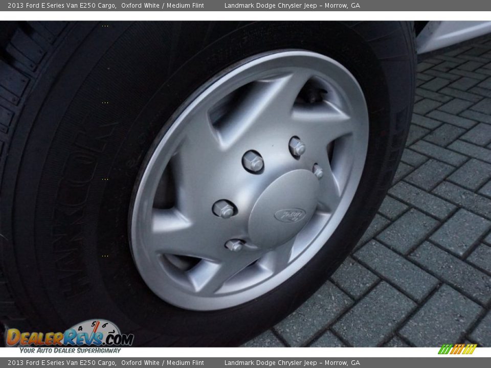 2013 Ford E Series Van E250 Cargo Oxford White / Medium Flint Photo #17