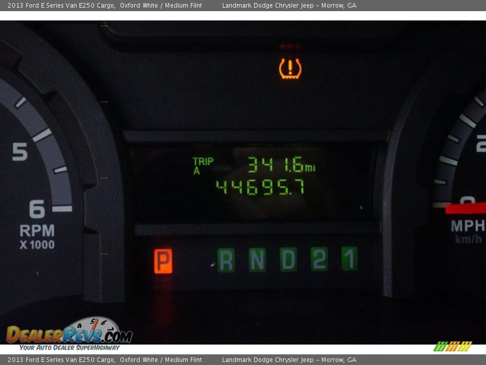 2013 Ford E Series Van E250 Cargo Oxford White / Medium Flint Photo #24