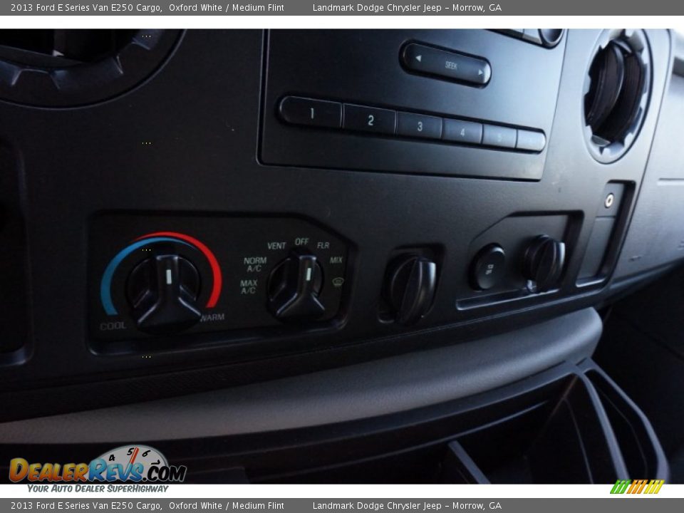 2013 Ford E Series Van E250 Cargo Oxford White / Medium Flint Photo #26