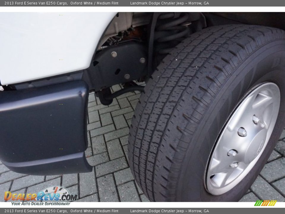 2013 Ford E Series Van E250 Cargo Oxford White / Medium Flint Photo #27