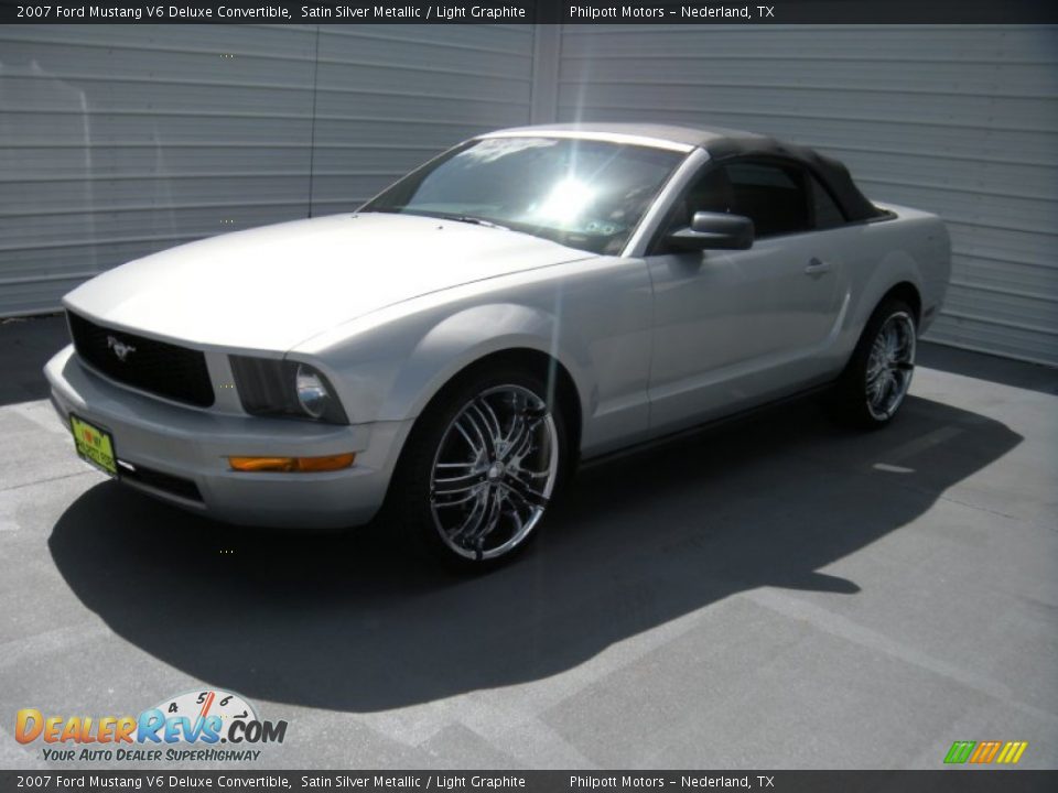 2007 Ford Mustang V6 Deluxe Convertible Satin Silver Metallic / Light Graphite Photo #4