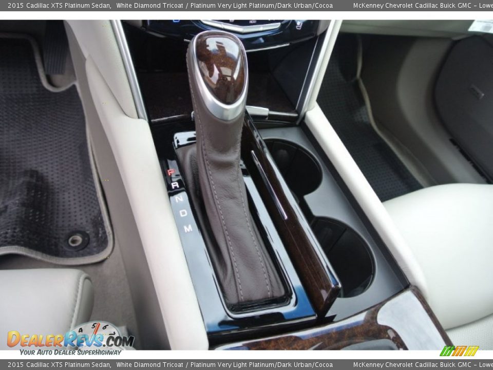 2015 Cadillac XTS Platinum Sedan Shifter Photo #12