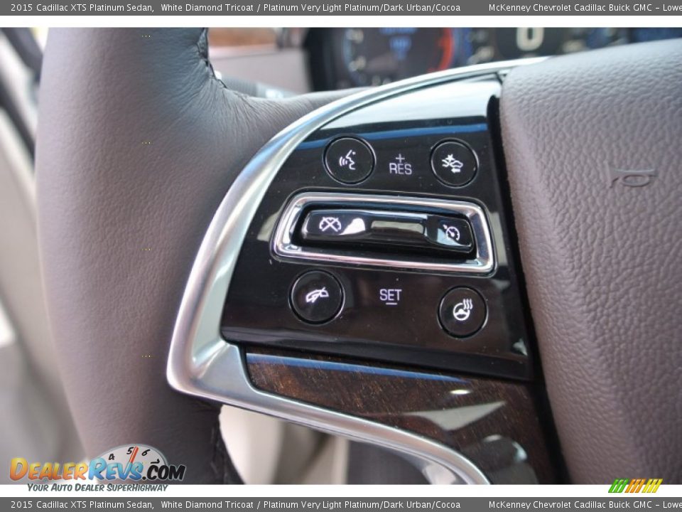 Controls of 2015 Cadillac XTS Platinum Sedan Photo #15