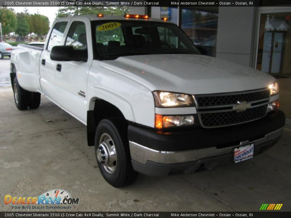 2005 Chevrolet Silverado 3500 LS Crew Cab 4x4 Dually Summit White / Dark Charcoal Photo #1