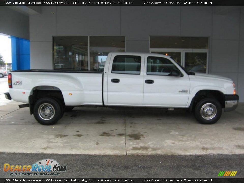 2005 Chevrolet Silverado 3500 LS Crew Cab 4x4 Dually Summit White / Dark Charcoal Photo #2