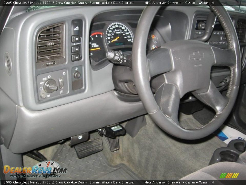 2005 Chevrolet Silverado 3500 LS Crew Cab 4x4 Dually Summit White / Dark Charcoal Photo #7