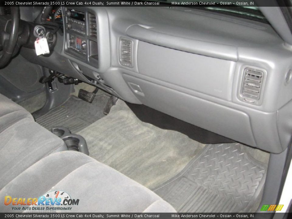 2005 Chevrolet Silverado 3500 LS Crew Cab 4x4 Dually Summit White / Dark Charcoal Photo #14
