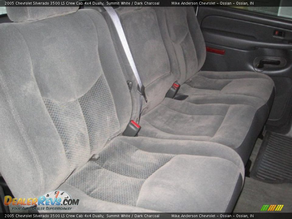 2005 Chevrolet Silverado 3500 LS Crew Cab 4x4 Dually Summit White / Dark Charcoal Photo #15