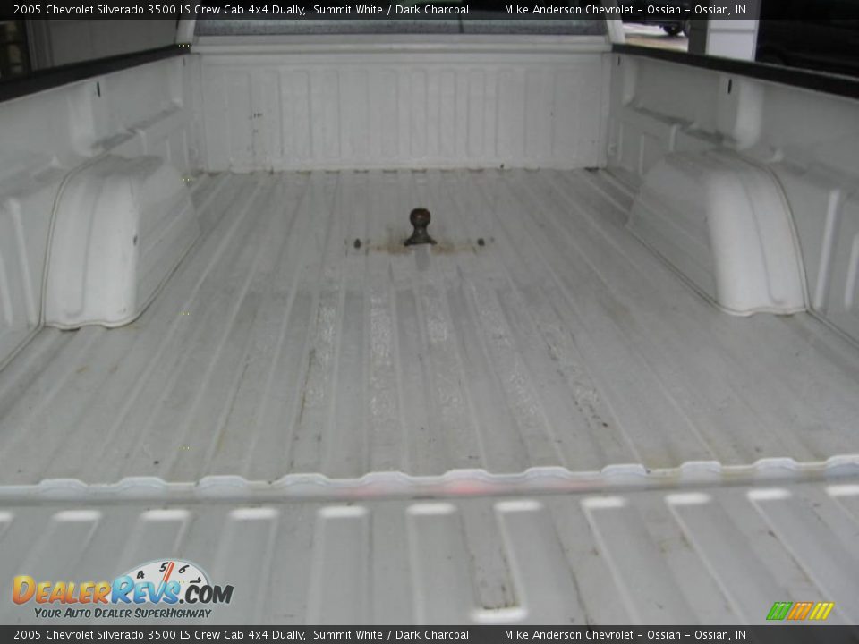 2005 Chevrolet Silverado 3500 LS Crew Cab 4x4 Dually Summit White / Dark Charcoal Photo #18