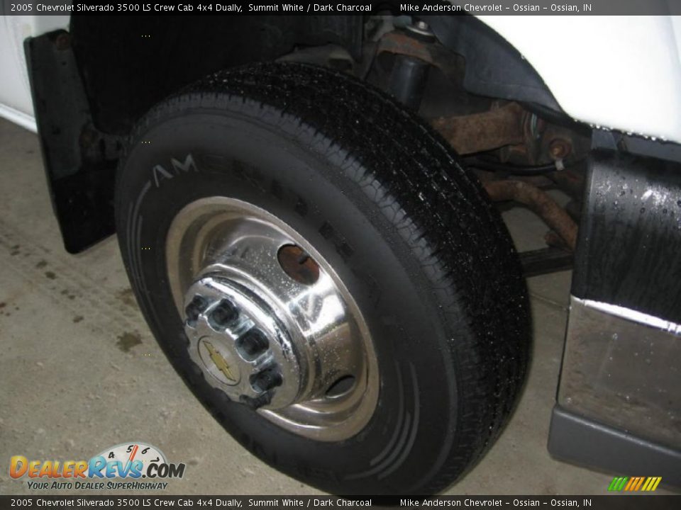 2005 Chevrolet Silverado 3500 LS Crew Cab 4x4 Dually Summit White / Dark Charcoal Photo #22