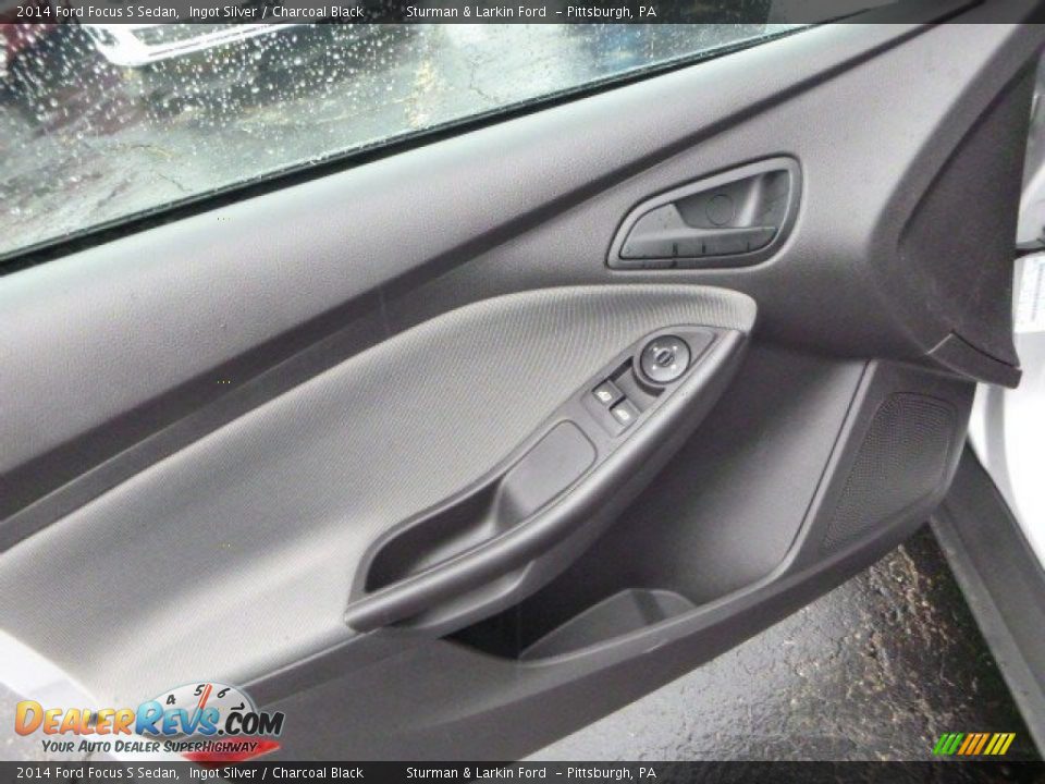 2014 Ford Focus S Sedan Ingot Silver / Charcoal Black Photo #11