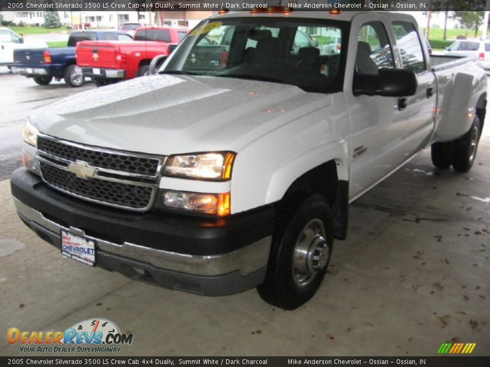 2005 Chevrolet Silverado 3500 LS Crew Cab 4x4 Dually Summit White / Dark Charcoal Photo #28