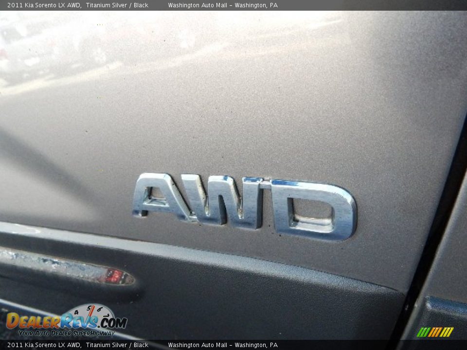 2011 Kia Sorento LX AWD Titanium Silver / Black Photo #3