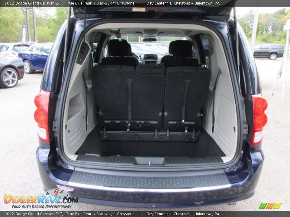 2012 Dodge Grand Caravan SXT True Blue Pearl / Black/Light Graystone Photo #17