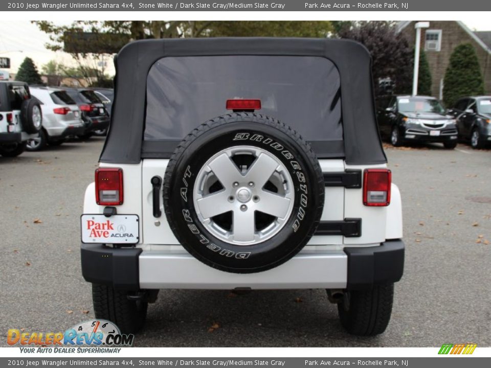 2010 Jeep Wrangler Unlimited Sahara 4x4 Stone White / Dark Slate Gray/Medium Slate Gray Photo #4
