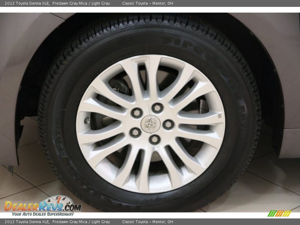 2013 Toyota Sienna XLE Predawn Gray Mica / Light Gray Photo #27