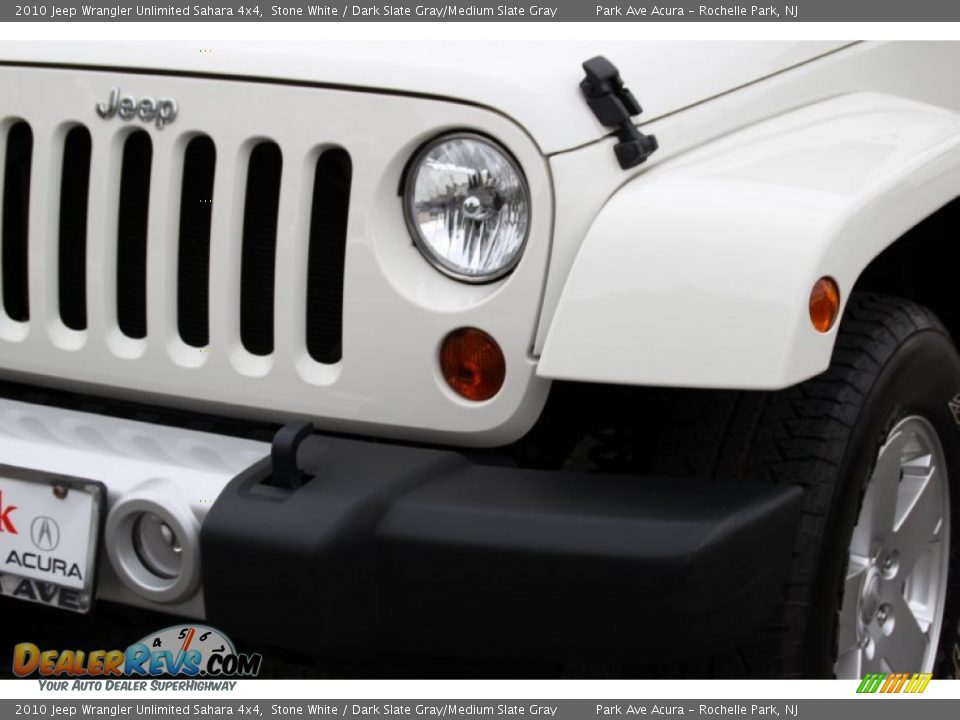 2010 Jeep Wrangler Unlimited Sahara 4x4 Stone White / Dark Slate Gray/Medium Slate Gray Photo #27