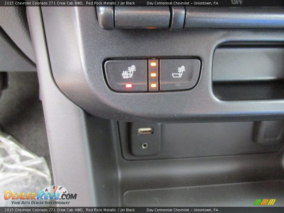 Controls of 2015 Chevrolet Colorado Z71 Crew Cab 4WD Photo #18