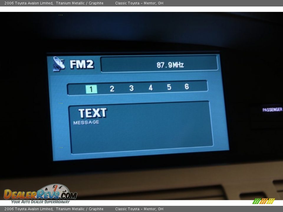 2006 Toyota Avalon Limited Titanium Metallic / Graphite Photo #19