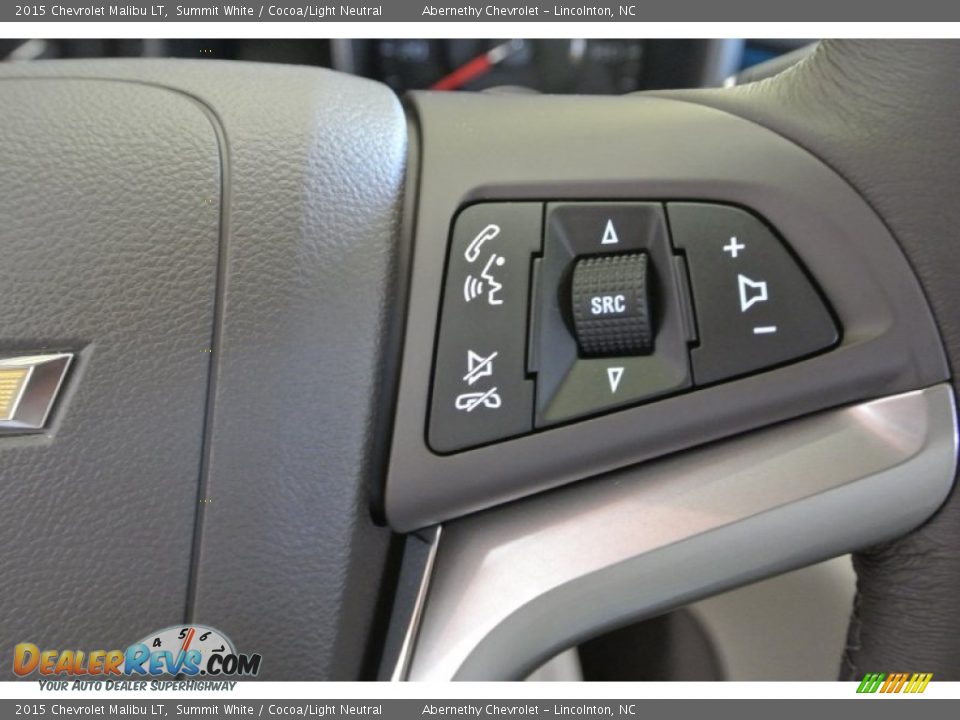 Controls of 2015 Chevrolet Malibu LT Photo #11